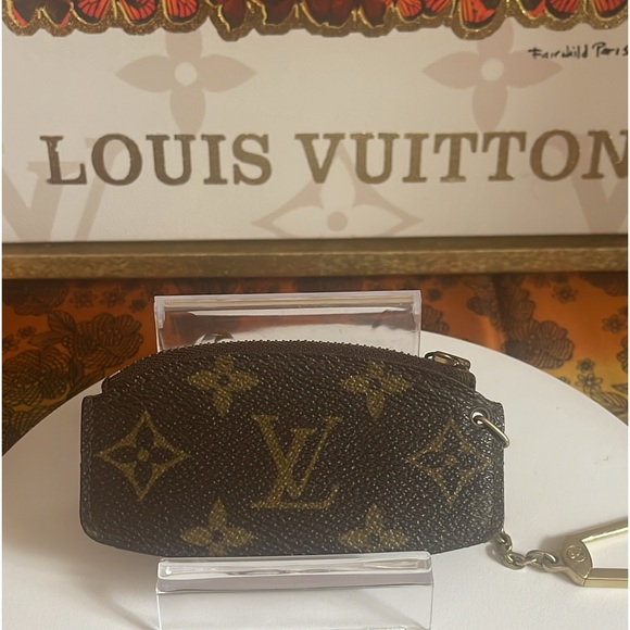 RARE Style Vintage Louis Vuitton Key Cles, EUC - Picture 1 of 15
